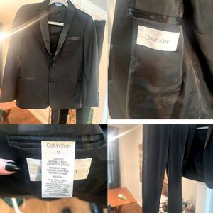 Calvin Klein Youth Tux (2 piece)
